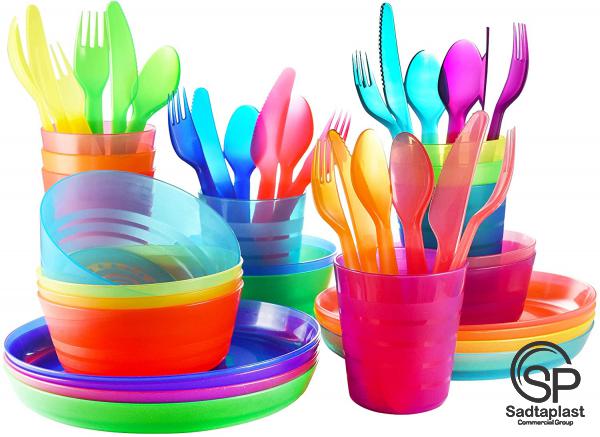 مجموعات أطباق بلاستيك مع أشكال أنيقة و ألوان جذابة